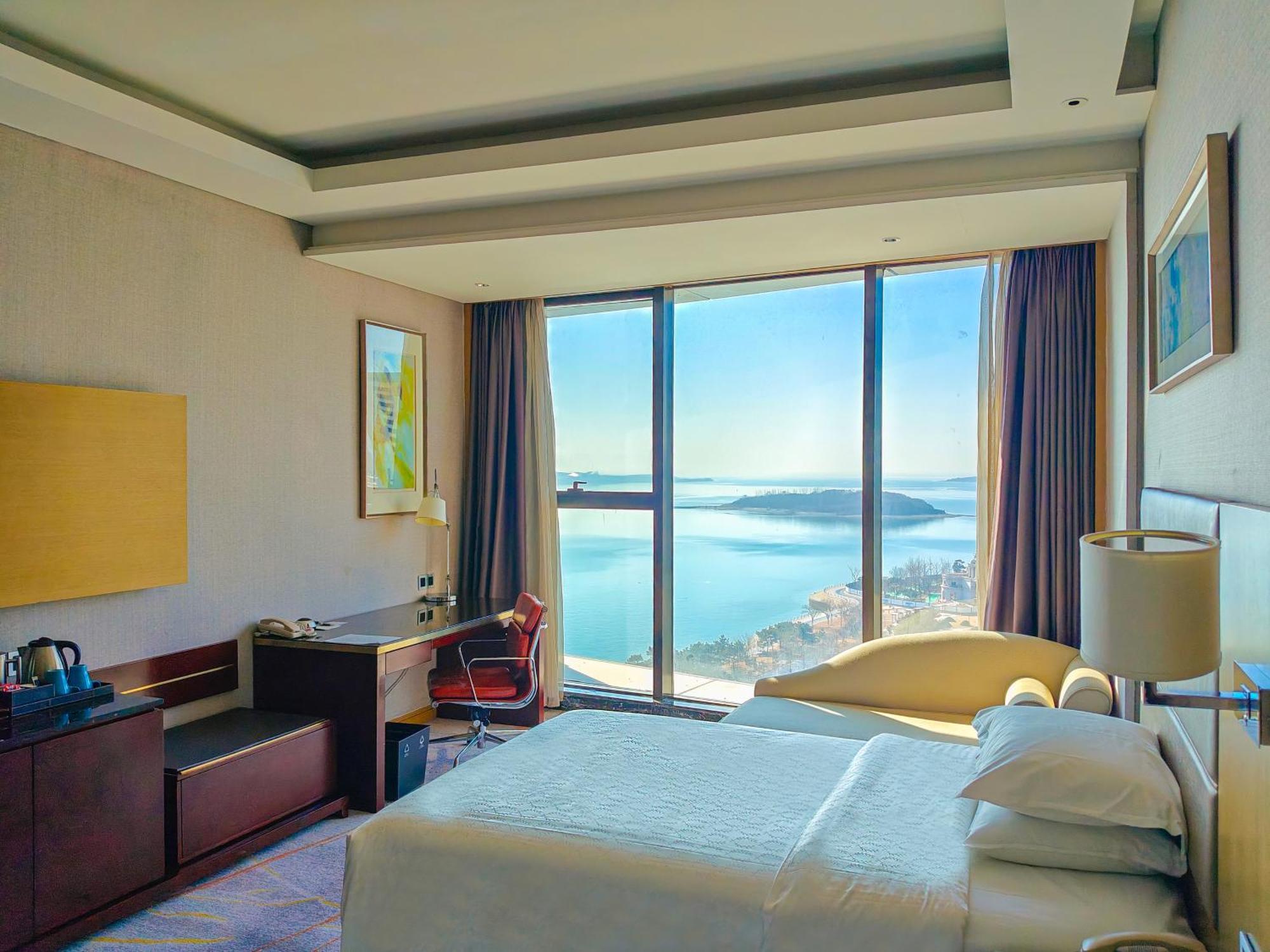Sheraton Qingdao West Coast Exteriör bild